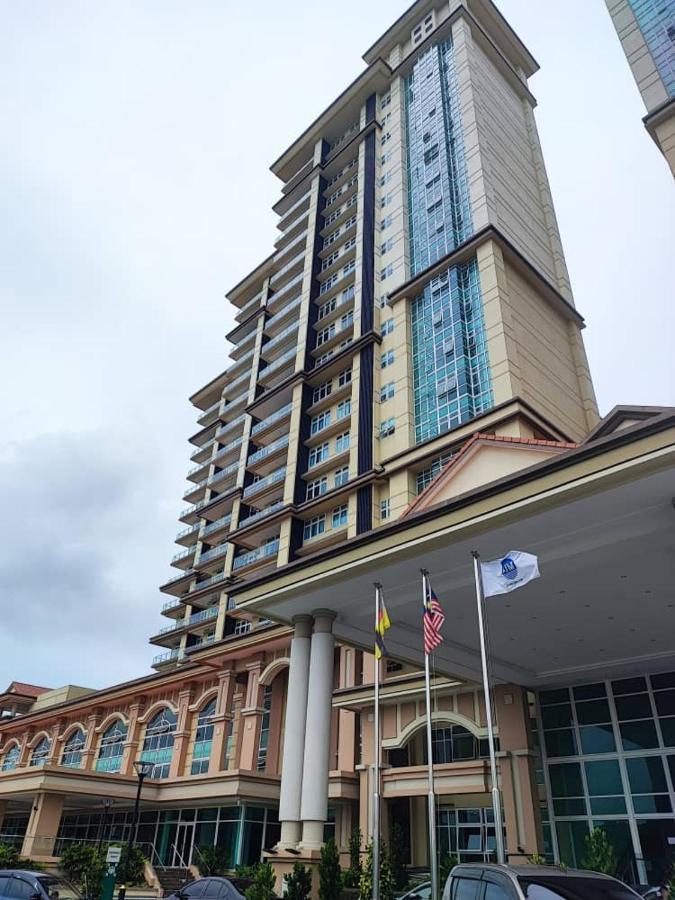 The Foreigner Staycation At Riverine Diamond Apartment Kuching