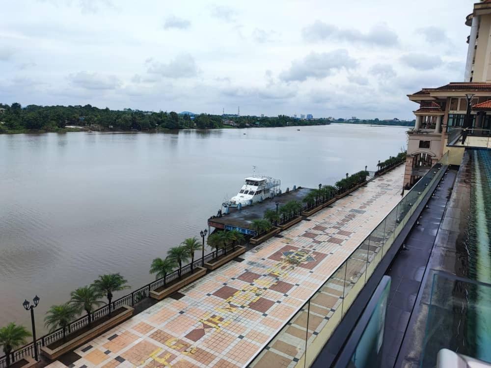 Apartment The Foreigner Staycation At Riverine Diamond Kuching